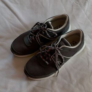 TRAQ by Alegria women's running sneakers size 39